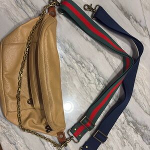 Parker Thatch Sling